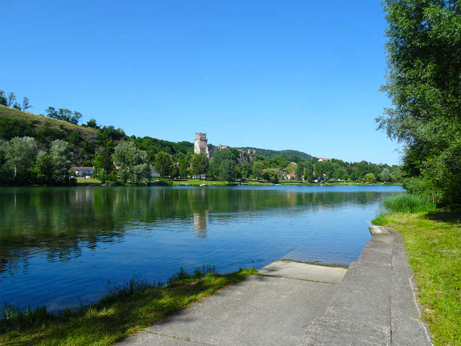 Großen Luberegger Ausstand - Blick auf die Ruine Weitenegg 