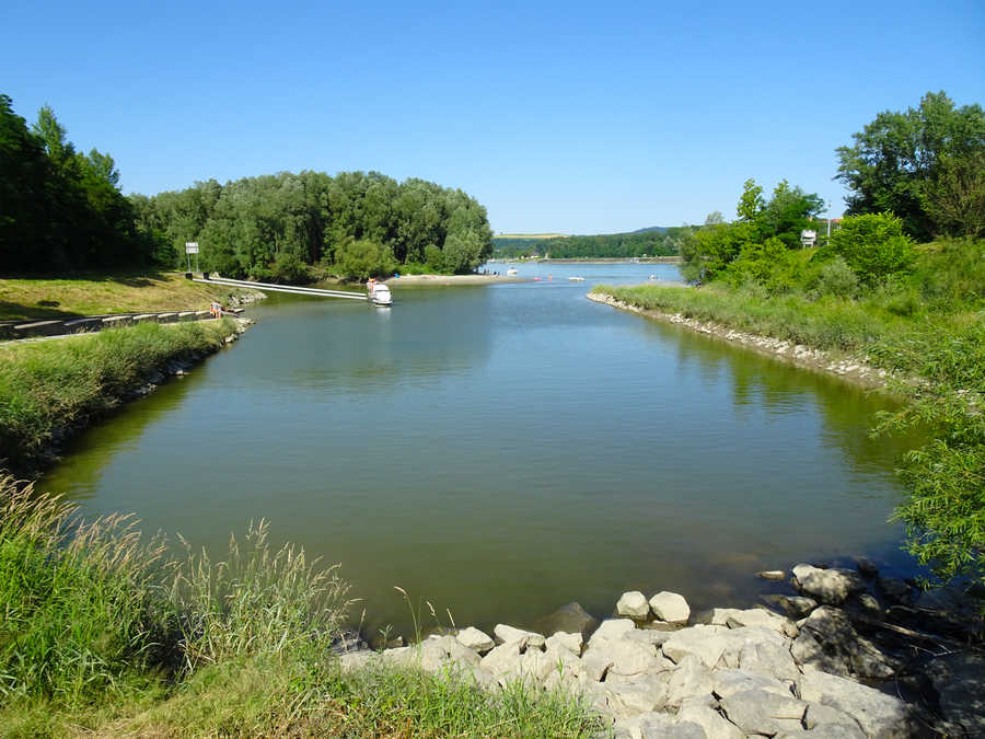 Donau Emmersdorf Seitenarm der Donau